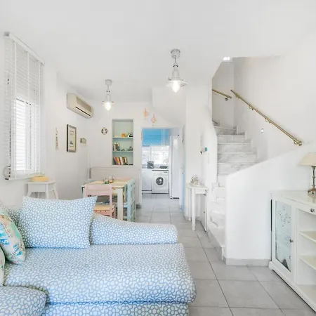 Delmare Crystals Maison Holiday home